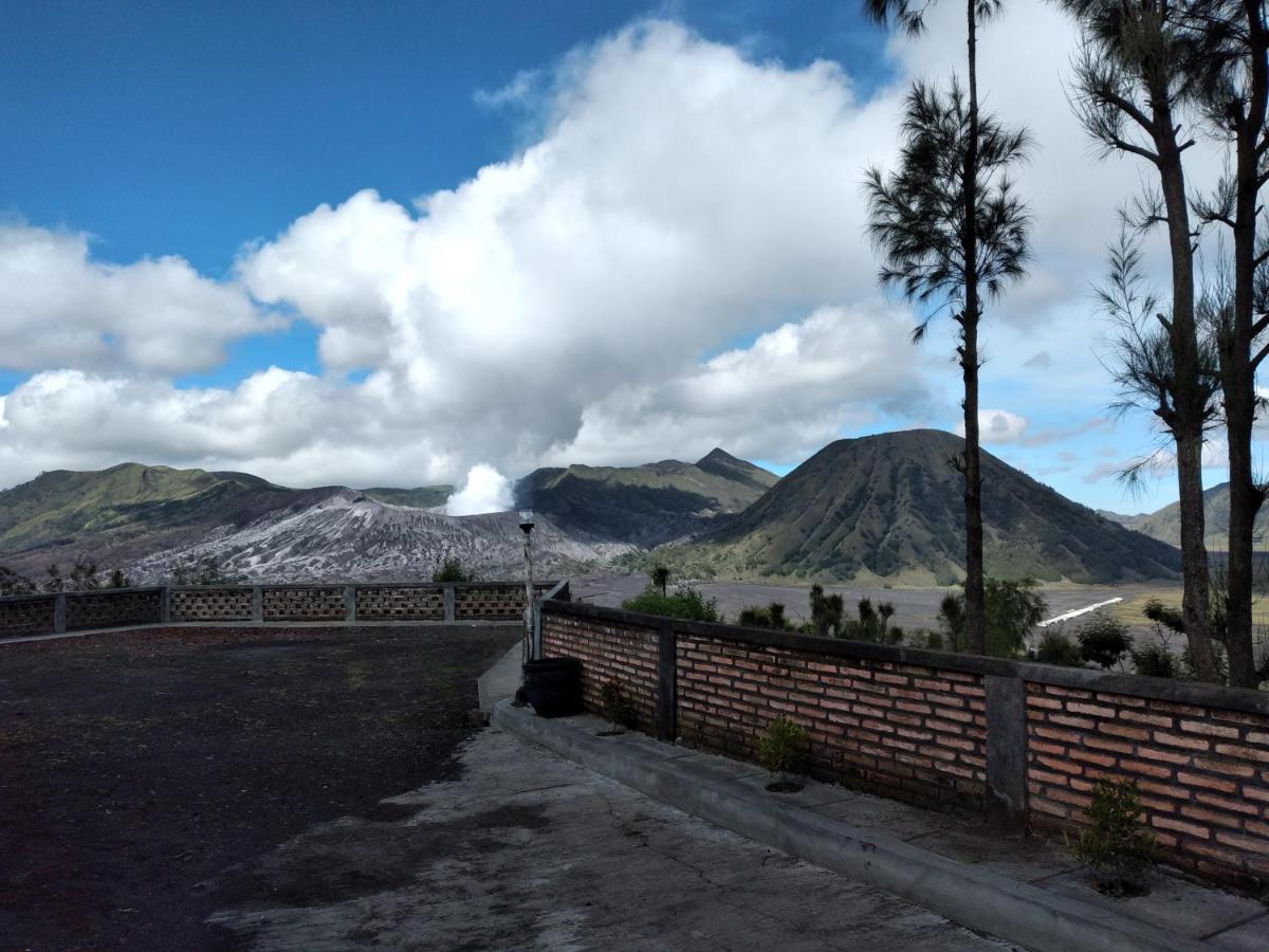 Cemara Indah Hotel Bromo Esterno foto
