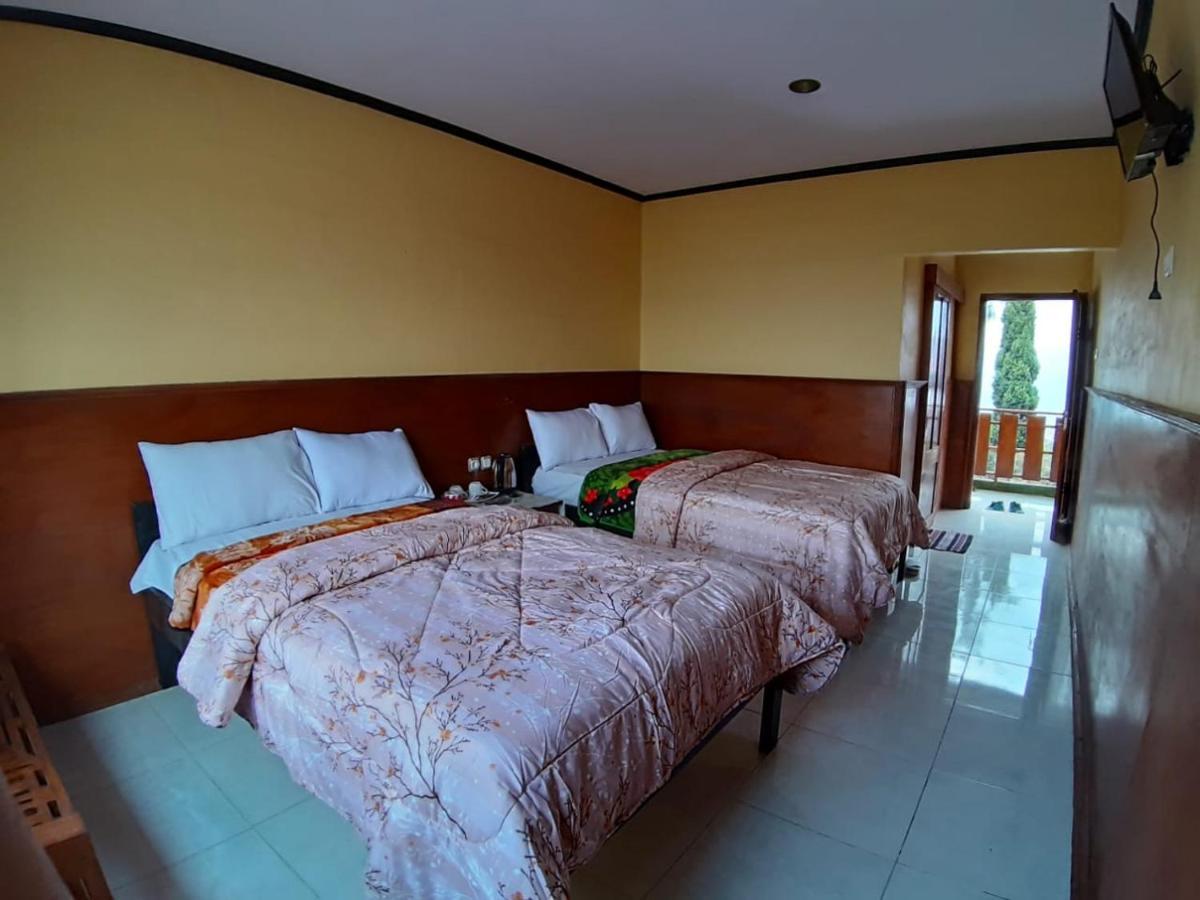 Cemara Indah Hotel Bromo Esterno foto