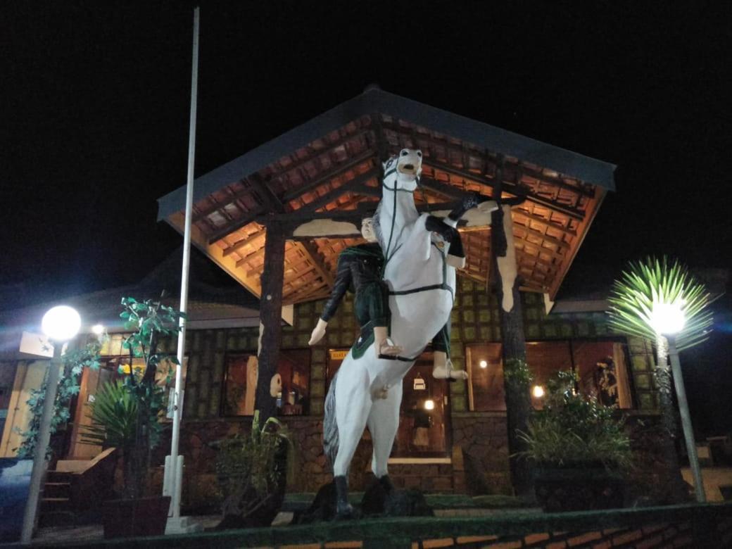Cemara Indah Hotel Bromo Esterno foto